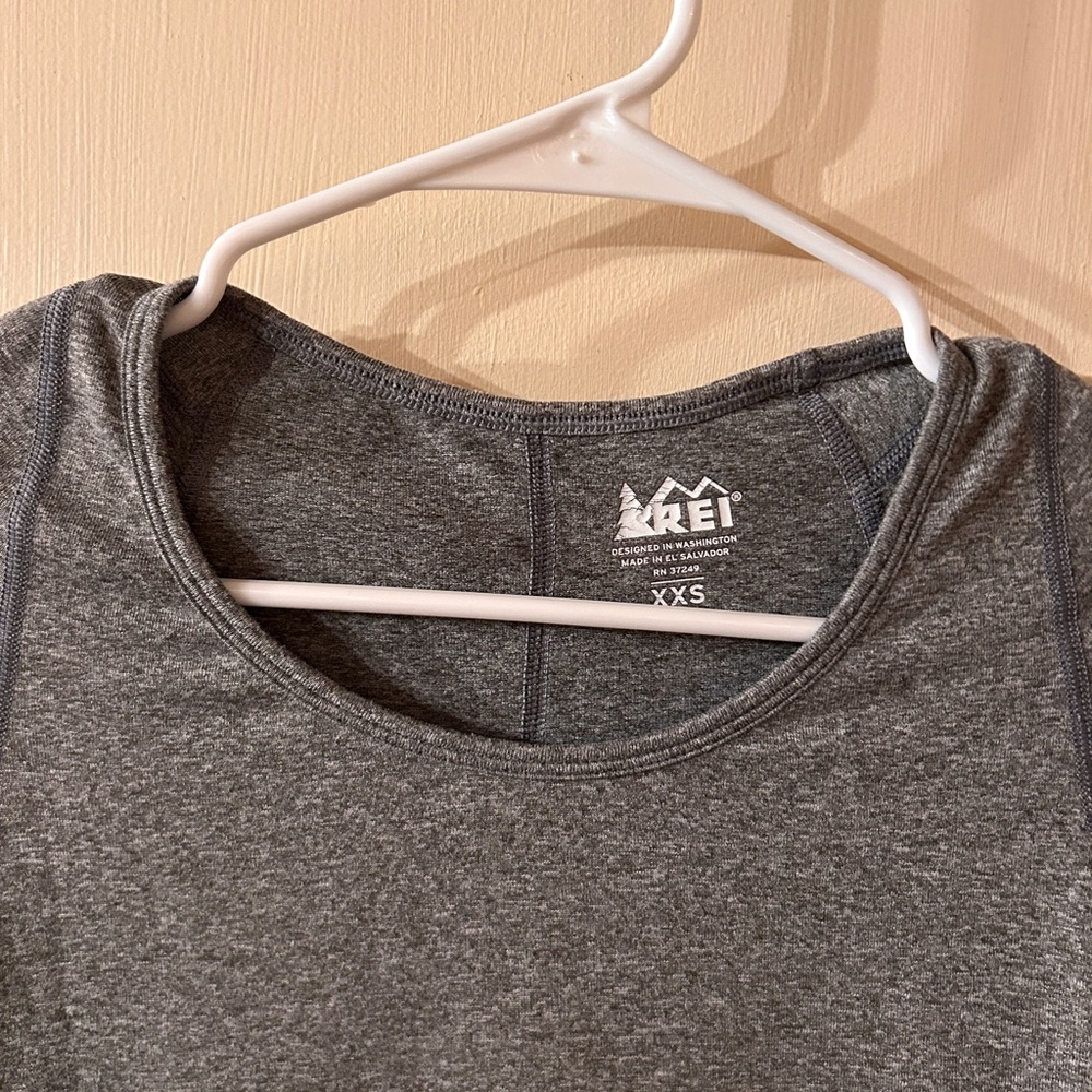 xxs grey REI hiking/ outdoor shirt - Picture 3 of 4